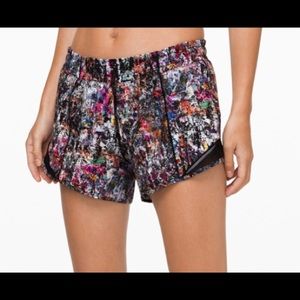 NEW Lululemon Hotty Hot shorts size 10